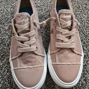 Blowfish Mauve Canvas Low-Top Sneakers